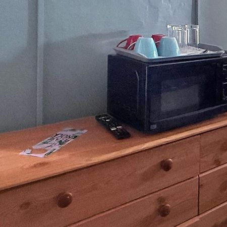 Self Check In Room Accommodation Only The Castle, โคลด์สตรีม ภายนอก รูปภาพ