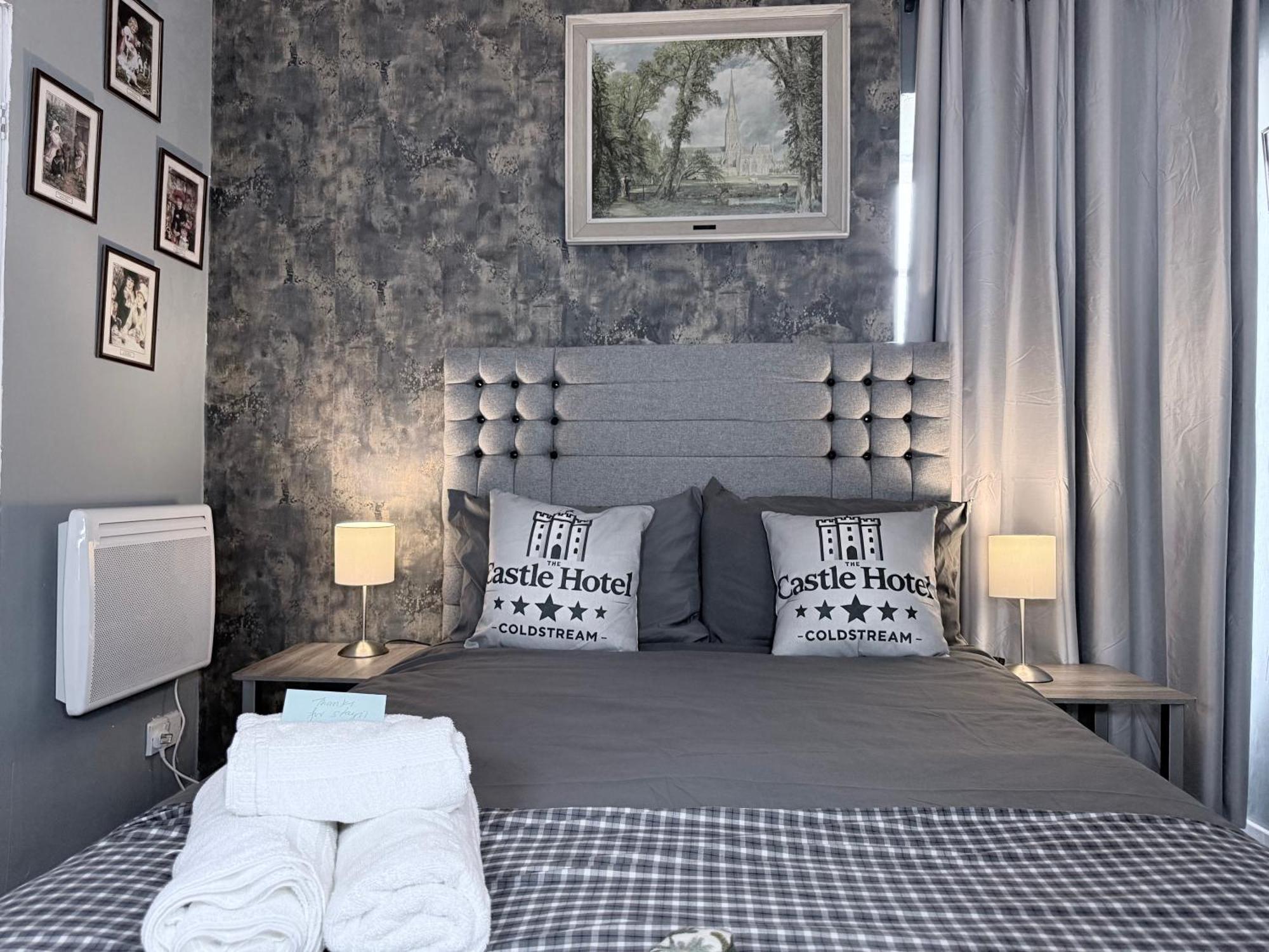 Self Check In Room Accommodation Only The Castle, โคลด์สตรีม ภายนอก รูปภาพ