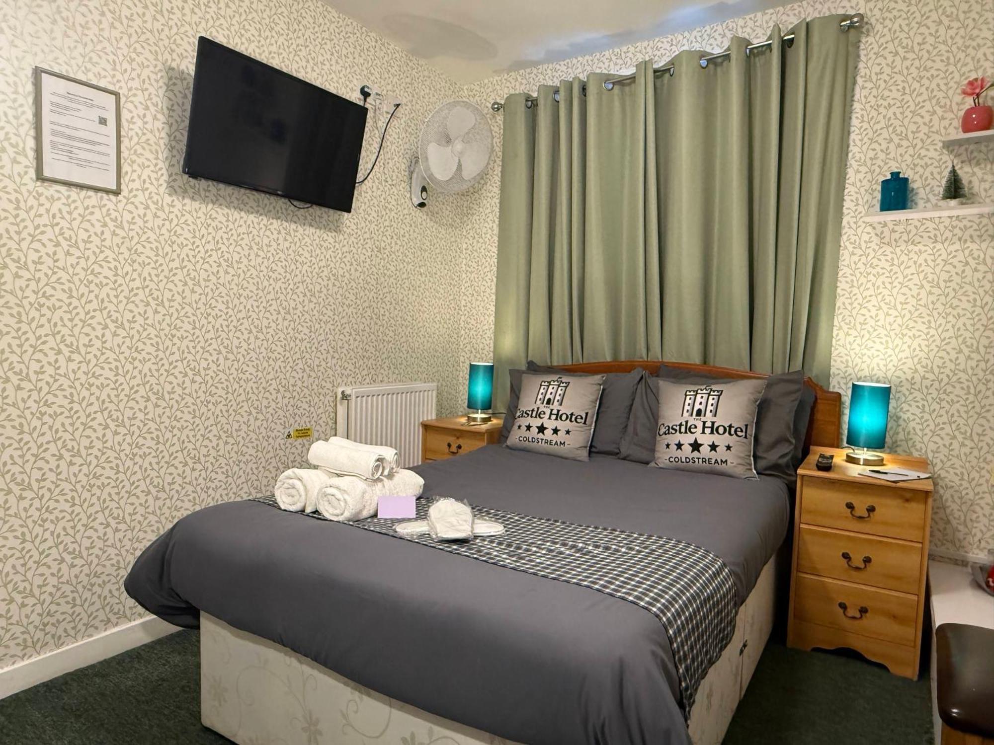Self Check In Room Accommodation Only The Castle, โคลด์สตรีม ภายนอก รูปภาพ