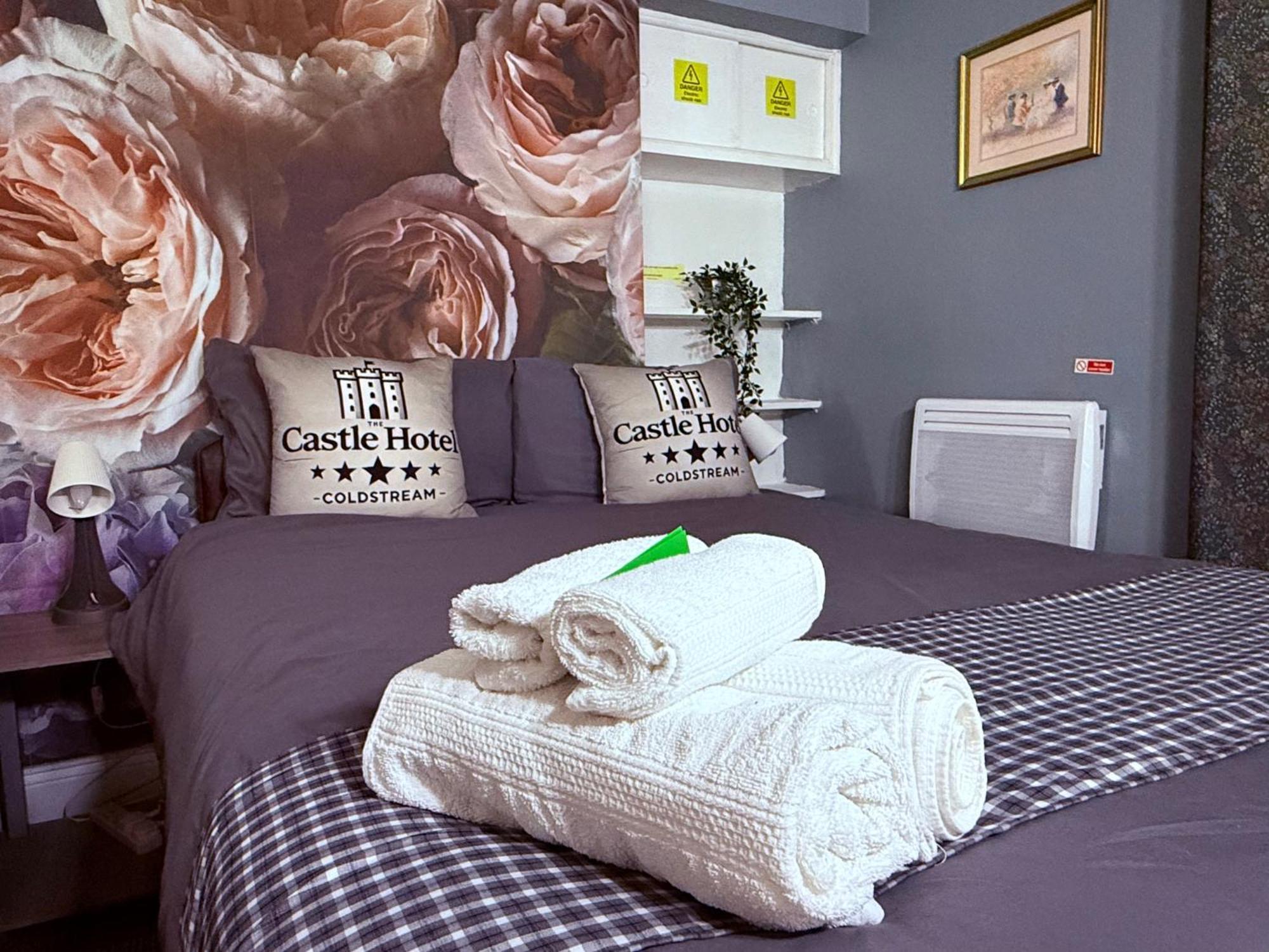 Self Check In Room Accommodation Only The Castle, โคลด์สตรีม ภายนอก รูปภาพ